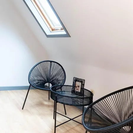 Le West - Centre 펜션 디넝